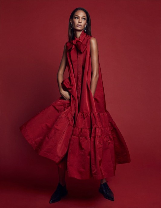 Джоан Смоллс (Joan Smalls) украсила страницы Harper’s Bazaar Spain