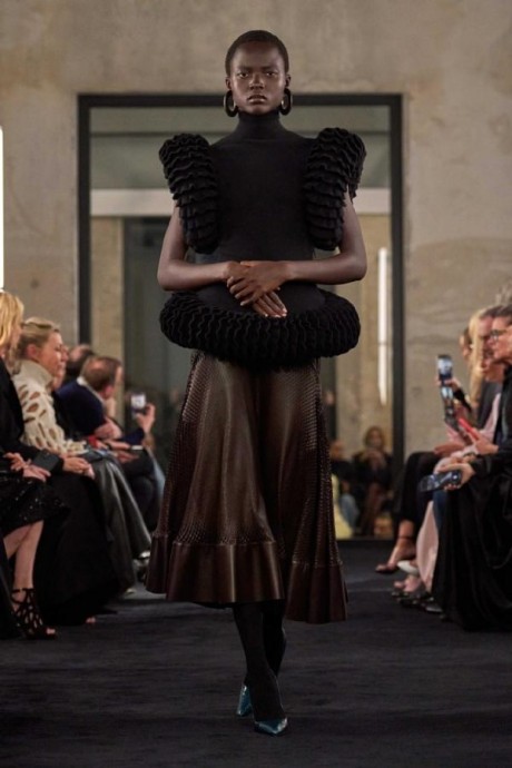 Коллекция Alaïa Ready-To-Wear Осень-Зима 2025-2026