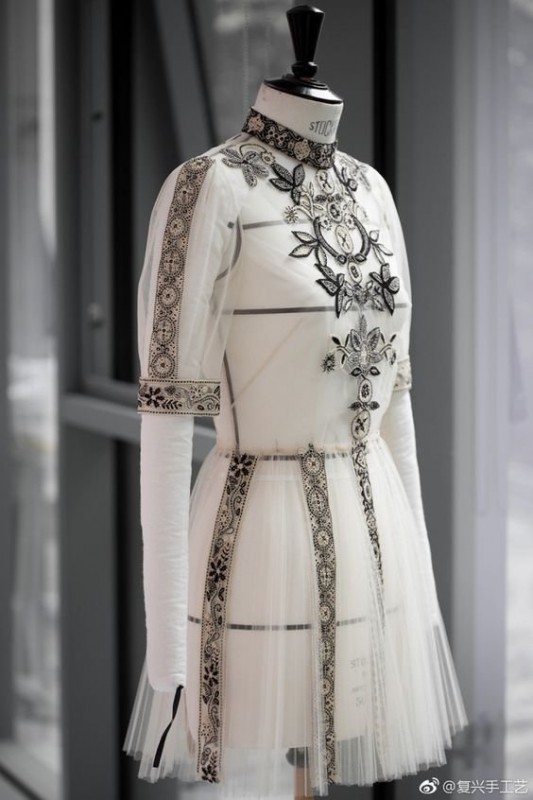 Создание круизной коллекции Dior 2019