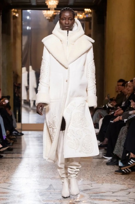 Коллекция Ermanno Scervino Ready-To-Wear Осень-Зима 2023