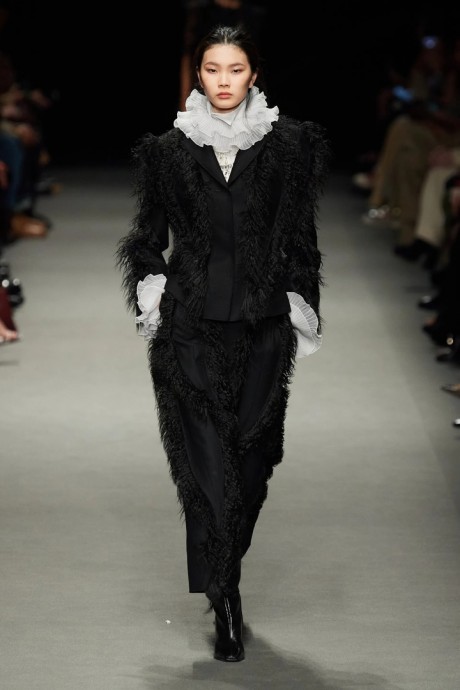 Коллекция Alberta Ferretti Ready-To-Wear Осень-Зима 2022/2023 Коллекция Alberta Ferretti Ready-To-Wear Осень-Зима 2022/2023