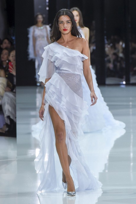 Модели коллекции Ralph & Russo