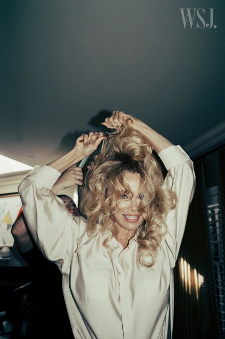 Памела Андерсон (Pamela Anderson) в фотосессии для WSJ. Magazine (2023)