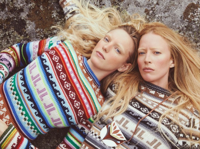 Raquel Zimmermann & Erika Linder for Vogue Paris by Mikael Jansson Raquel Zimmermann & Erika Linder for Vogue Paris by Mikael Jansson