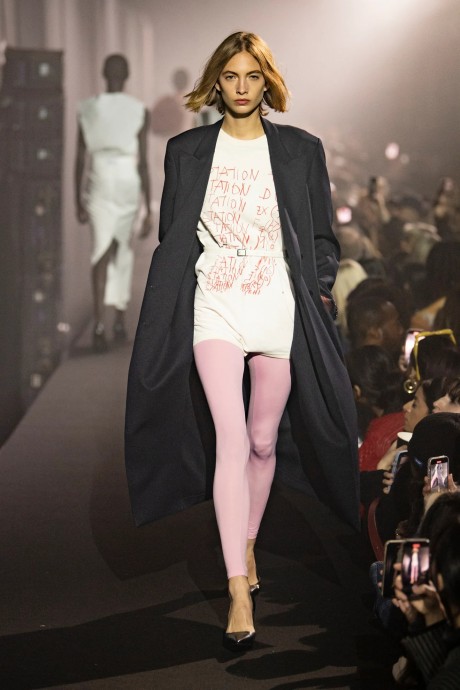 Весенняя коллекция Raf Simons 2023 ready-to-wear