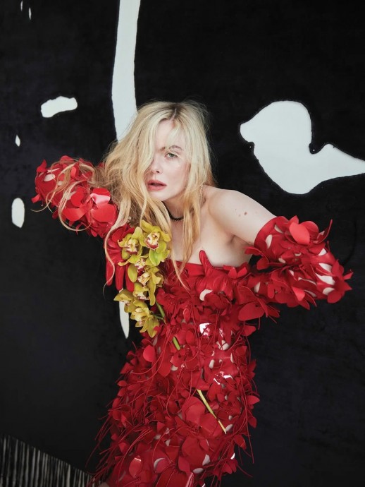 Эль Фаннинг (Elle Fanning) в фотосессии для журнала Flaunt (2023) Эль Фаннинг (Elle Fanning) в фотосессии для журнала Flaunt (2023)