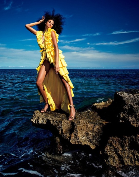 Имаан Хаммам (Imaan Hammam) в фотосессии для журнала Vogue Имаан Хаммам (Imaan Hammam) в фотосессии для журнала Vogue