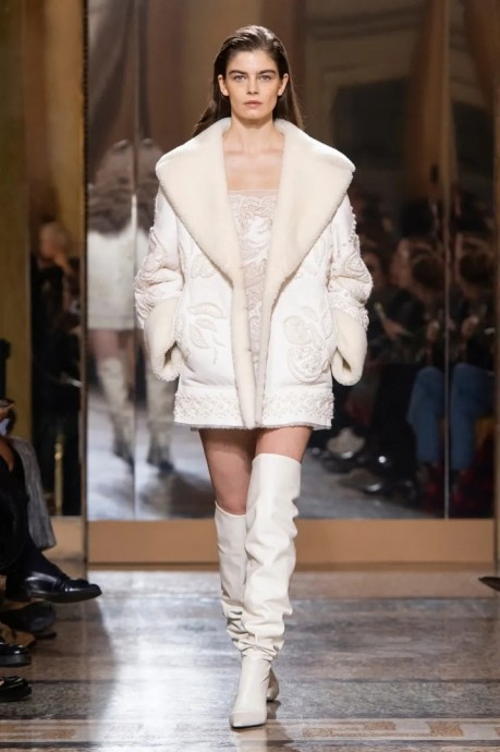 Коллекция Ermanno Scervino Ready-To-Wear Осень-Зима 2023