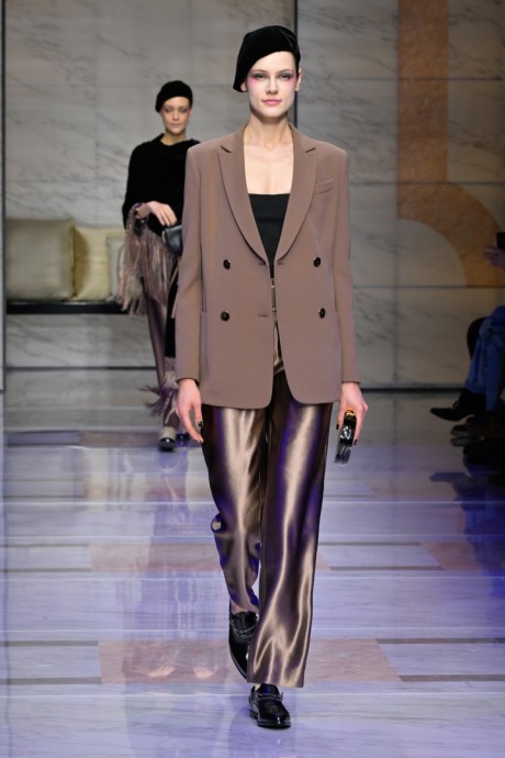Коллекция Giorgio Armani Ready-To-Wear Осень-Зима 2023 Коллекция Giorgio Armani Ready-To-Wear Осень-Зима 2023