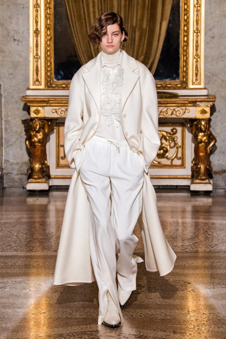 Коллекция Ermanno Scervino Ready-To-Wear Осень-Зима 2021/2022 Коллекция Ermanno Scervino Ready-To-Wear Осень-Зима 2021/2022