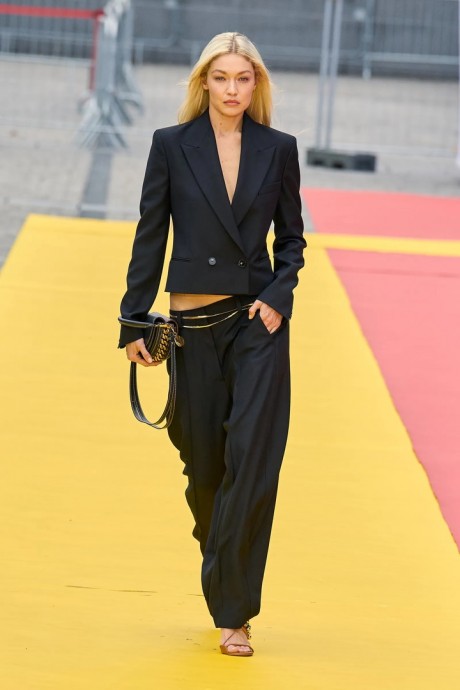 Коллекция Stella McCartney Ready-To-Wear Весна-Лето 2023 Коллекция Stella McCartney Ready-To-Wear Весна-Лето 2023
