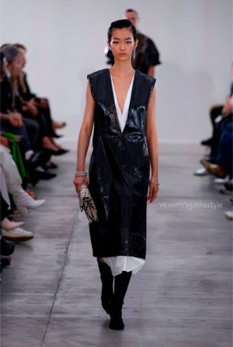 Модели коллекции Jil Sander Spring/Summer 2024