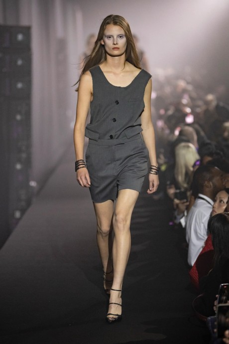 Весенняя коллекция Raf Simons 2023 ready-to-wear