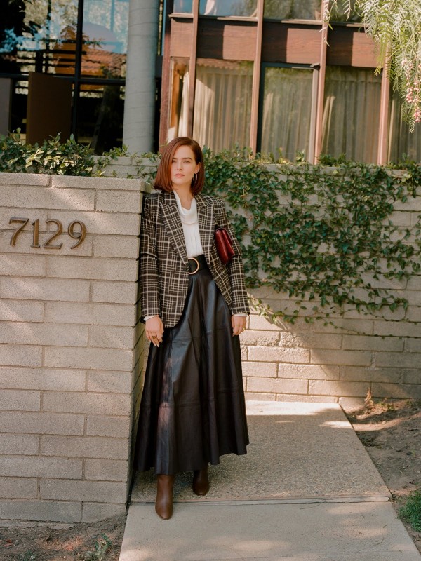Zoey Deutch for PorterEdit by Katie McCurdy Zoey Deutch for PorterEdit by Katie McCurdy