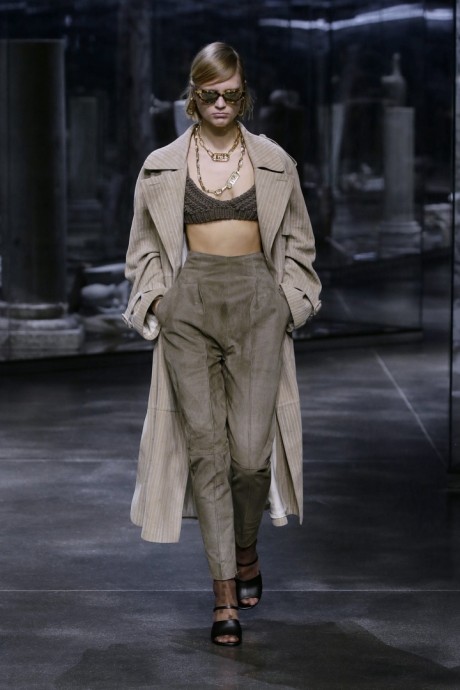 Коллекция Fendi Ready-To-Wear Осень-Зима 2021/2022