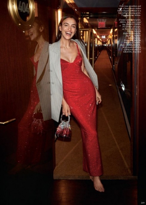 Ирина Шейк (Irina Shayk) в фотосессии для журнала British Vogue (2023)
