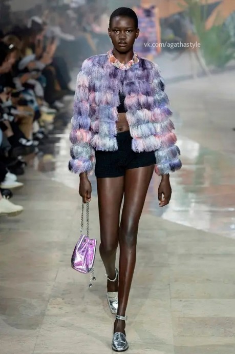 Коллекция Shiatzy Chen Ready To Wear Spring/Summer 2024 Paris