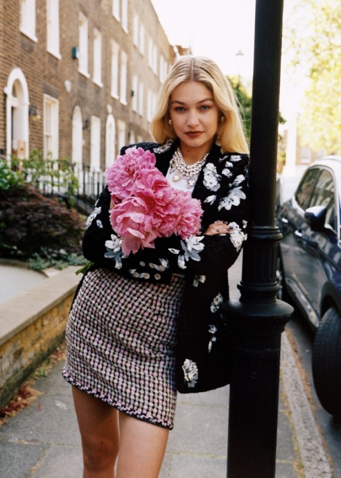 Джиджи Хадид (Gigi Hadid) в фотосессии для журнала Vogue France (2024) Джиджи Хадид (Gigi Hadid) в фотосессии для журнала Vogue France (2024)