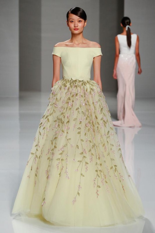 Модели коллекции Georges Hobeika Модели коллекции Georges Hobeika