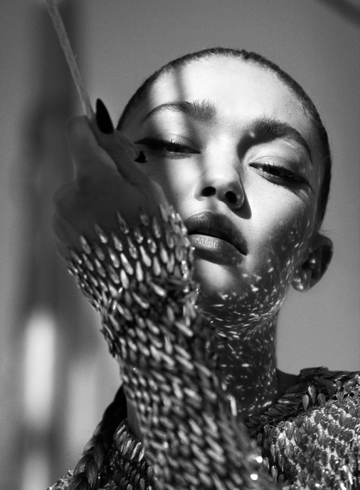 Джиджи Хадид (Gigi Hadid) в фотосессии для V Magazine