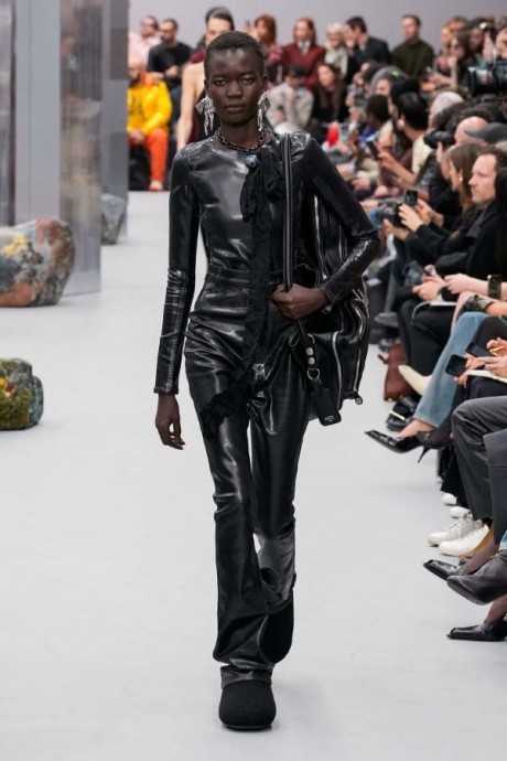 Коллекция Acne Studios Ready-To-Wear Осень-Зима 2025-2026