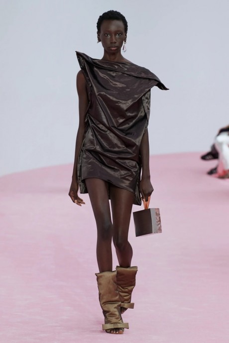 Коллекция Acne Studios Ready-To-Wear Весна-Лето 2023