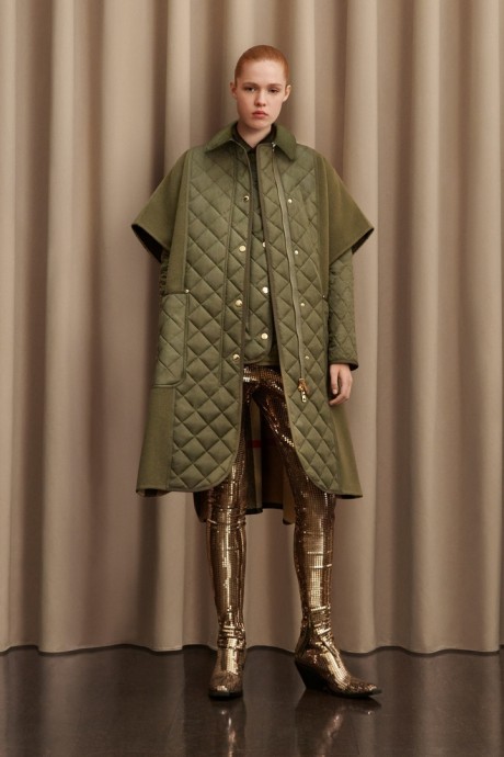 Коллекция Burberry Pre-Fall Осень-Зима 2021/2022