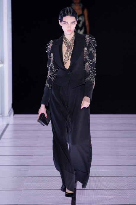 Коллекция Moschino Ready-To-Wear Осень-Зима 2022/2023 Коллекция Moschino Ready-To-Wear Осень-Зима 2022/2023