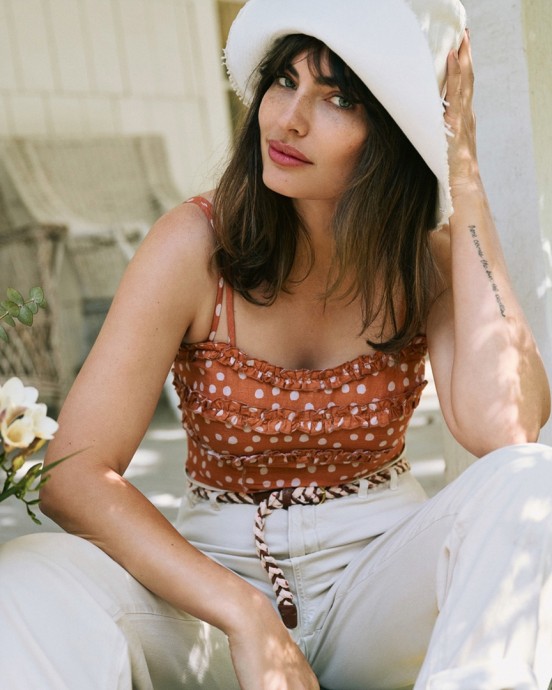 Alyssa Miller в фотосессии для Anthropologie. Фотограф Graham Dunn