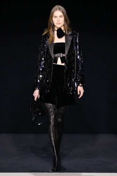Коллекция Emporio Armani Ready-To-Wear Осень-Зима 2023 Коллекция Emporio Armani Ready-To-Wear Осень-Зима 2023