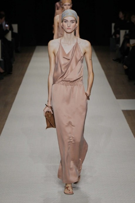 Коллекция Giorgio Armani Ready-To-Wear Весна-Лето 2025 Коллекция Giorgio Armani Ready-To-Wear Весна-Лето 2025