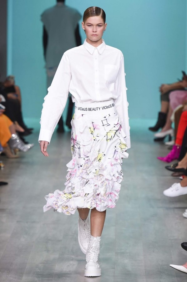 Akira resort 2018. Akira resort 2018.