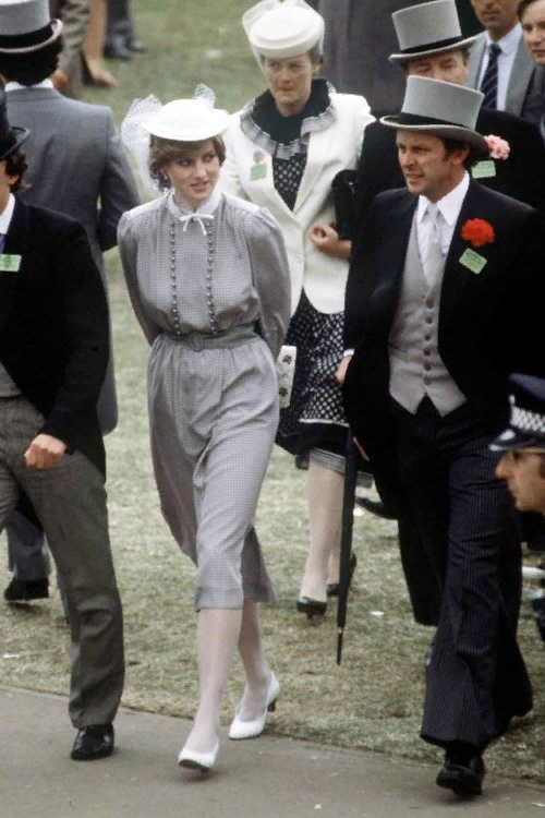 Королевский дресс-код: гардероб принцессы Дианы для Royal Ascot Королевский дресс-код: гардероб принцессы Дианы для Royal Ascot