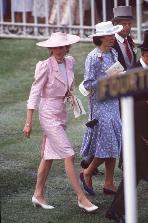 Королевский дресс-код: гардероб принцессы Дианы для Royal Ascot Королевский дресс-код: гардероб принцессы Дианы для Royal Ascot