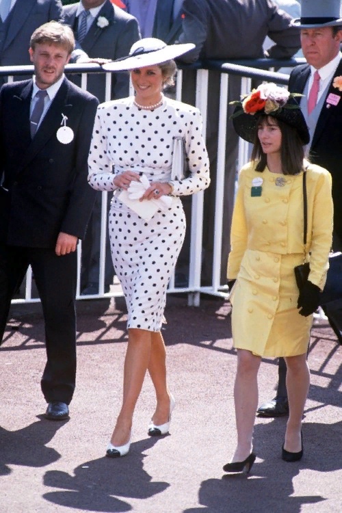 Королевский дресс-код: гардероб принцессы Дианы для Royal Ascot Королевский дресс-код: гардероб принцессы Дианы для Royal Ascot