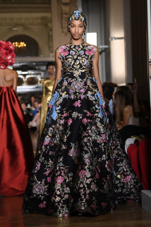 Роскошные платья Valentino Роскошные платья Valentino