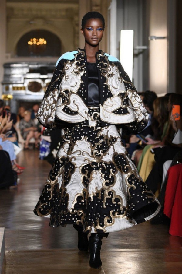Роскошные платья Valentino Роскошные платья Valentino