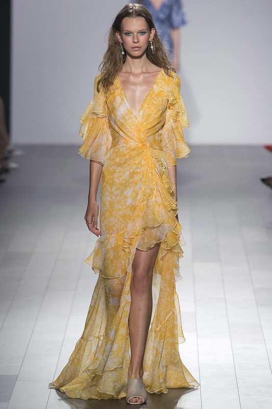 Tadashi Shoji Spring 2018 Ready-to-Wear Collection Tadashi Shoji Spring 2018 Ready-to-Wear Collection
