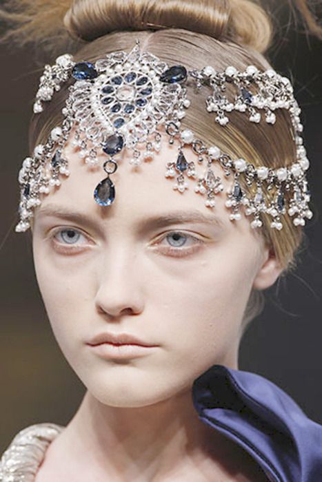 Украшения коллекции Alexander McQueen Украшения коллекции Alexander McQueen