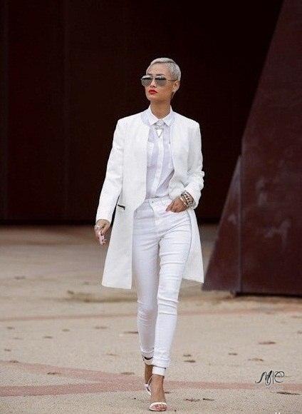 Look! Белые костюмы! Look! Белые костюмы!