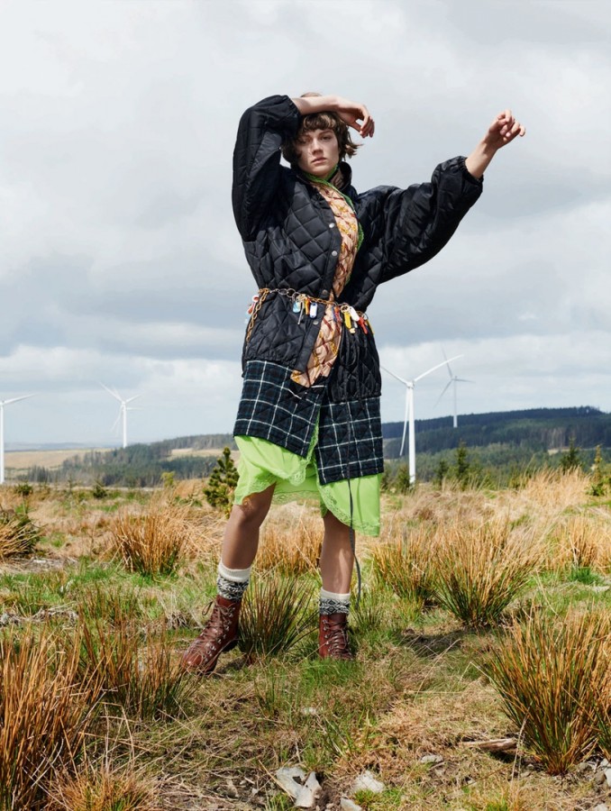 Ellen De Weer for Elle UK by Liz Collins Ellen De Weer for Elle UK by Liz Collins