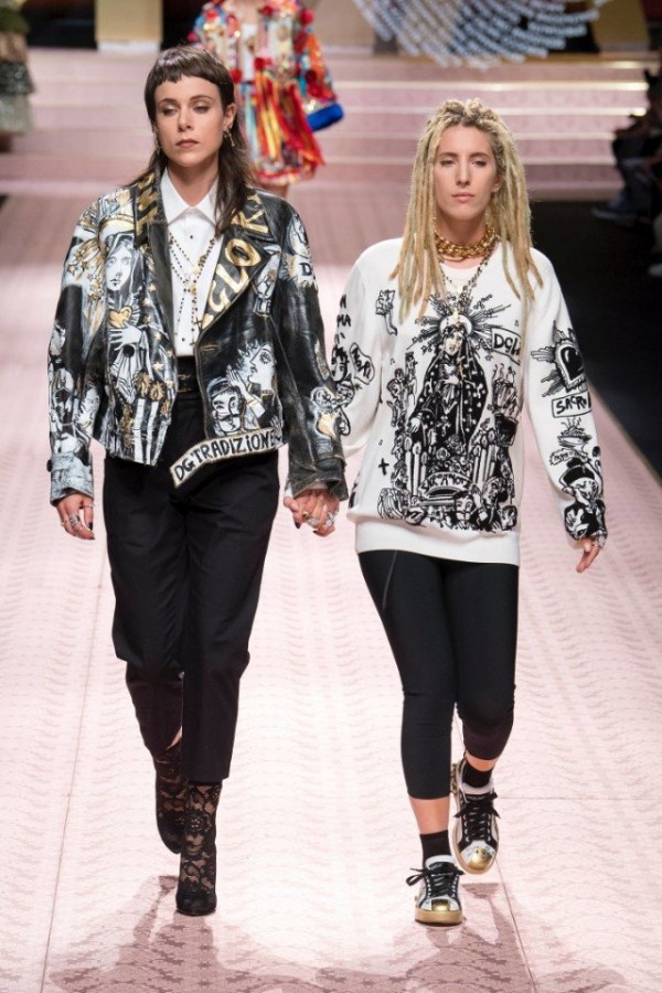 Показ от Dolce & Gabbana Показ от Dolce & Gabbana