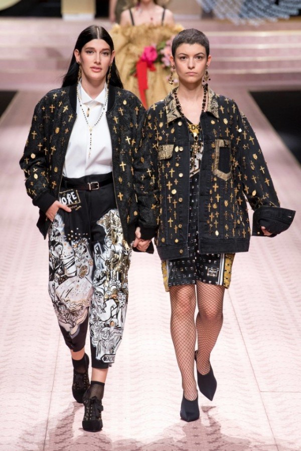 Показ от Dolce & Gabbana Показ от Dolce & Gabbana