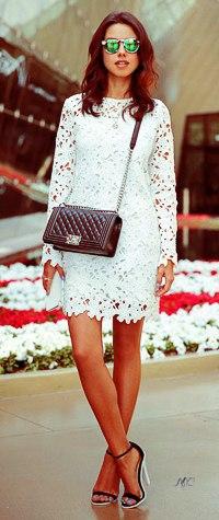 Look! Lady In White! Look! Lady In White!