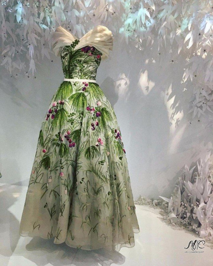 Выставка в честь 70-летия Dior! Выставка в честь 70-летия Dior!
