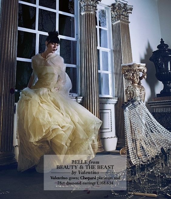 Диснеевские принцессы в нарядах престижных домов моды для Harrods Magazine Диснеевские принцессы в нарядах престижных домов моды для Harrods Magazine