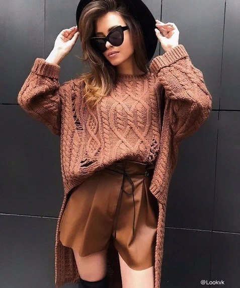 Свитер в стиле Oversize Свитер в стиле Oversize
