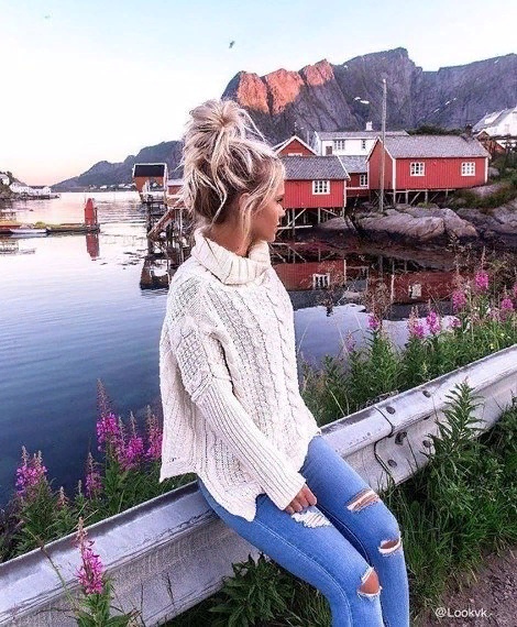Свитер в стиле Oversize Свитер в стиле Oversize