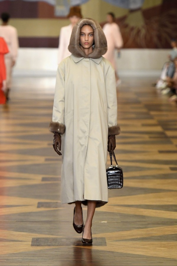 Ulyana Sergeenko Couture Fall-Winter 2018-2019 Ulyana Sergeenko Couture Fall-Winter 2018-2019