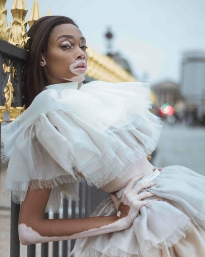 Винни Харлоу для мексиканского Harper's Bazaar Винни Харлоу для мексиканского Harper's Bazaar